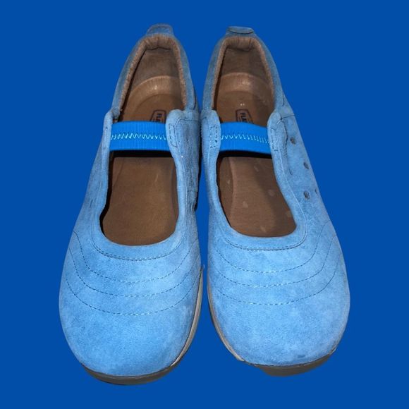 NWOB FLAT TIRE Captiva Denim Blue Suede Mary Jane Slip On  Shoes - Picture 2 of 5